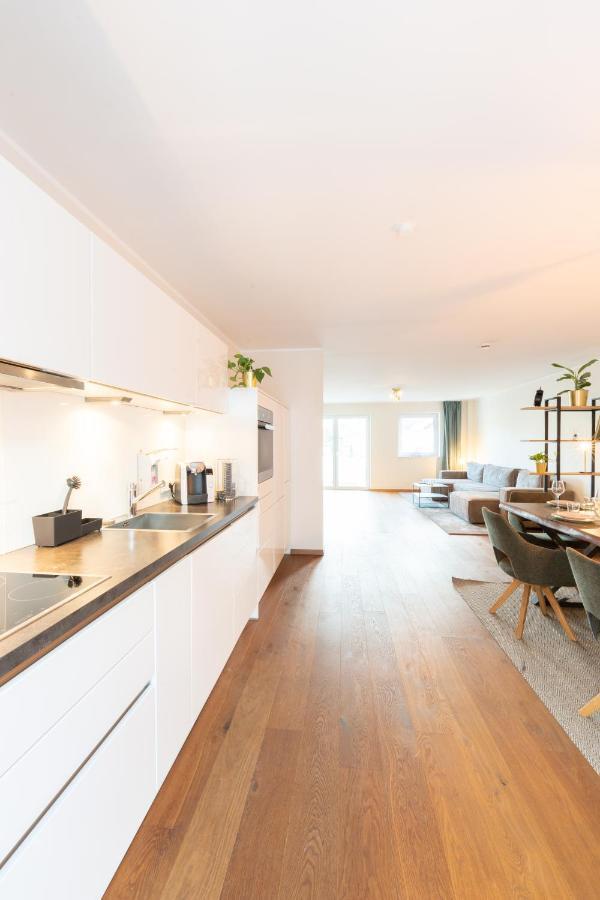 -Zentrale Wohnung-Balkon-Desingerkueche- Bielefeld Bagian luar foto