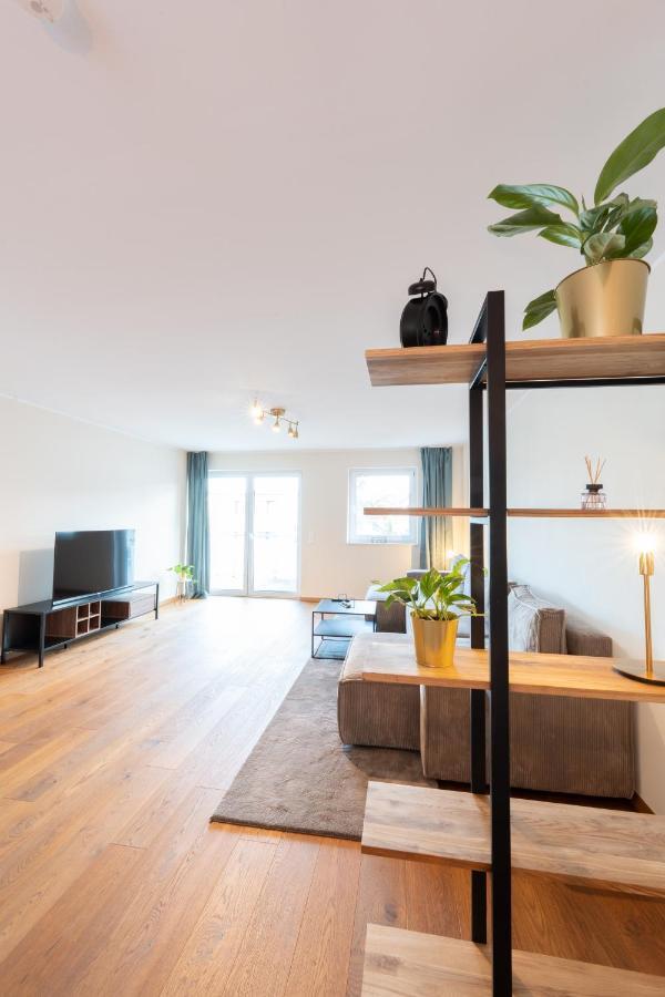 -Zentrale Wohnung-Balkon-Desingerkueche- Bielefeld Bagian luar foto