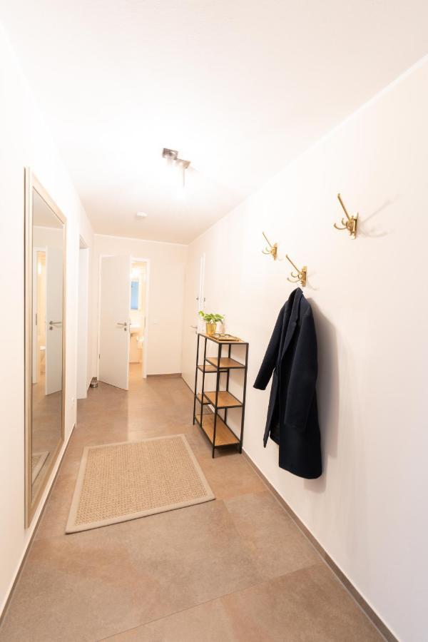 -Zentrale Wohnung-Balkon-Desingerkueche- Bielefeld Bagian luar foto